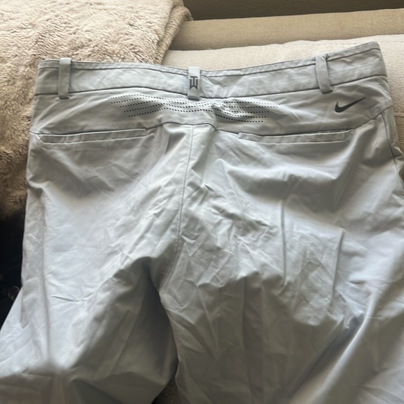 Tiger woods Nike golf pants 32x32 - Picture 3 of 3